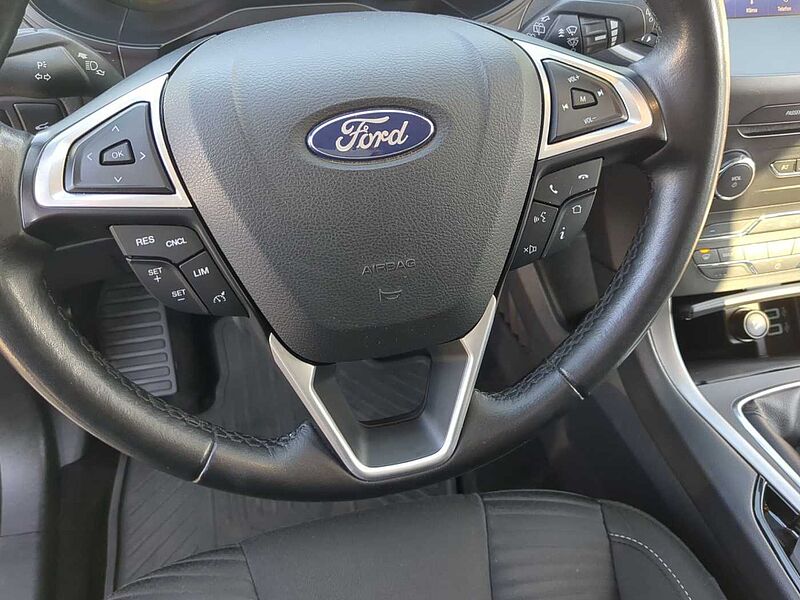 Ford S-MAX 1.5 EcoBoost Business Navi el. Heck PDC LM