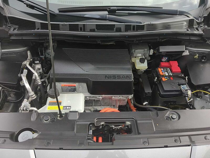 Nissan Leaf Tekna ACC AUT Navi LED Winterp. SpurH 360