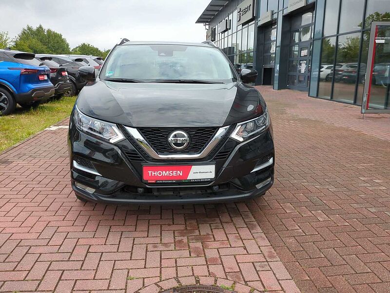 Nissan Qashqai 1.3 DIG-T Zama DCT Navi Pano SpurH PDC