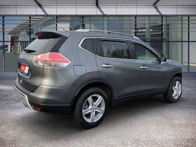 Nissan X-TRAIL dCi 1.6 Tekna Leder Pano-SD AHK KLimaA