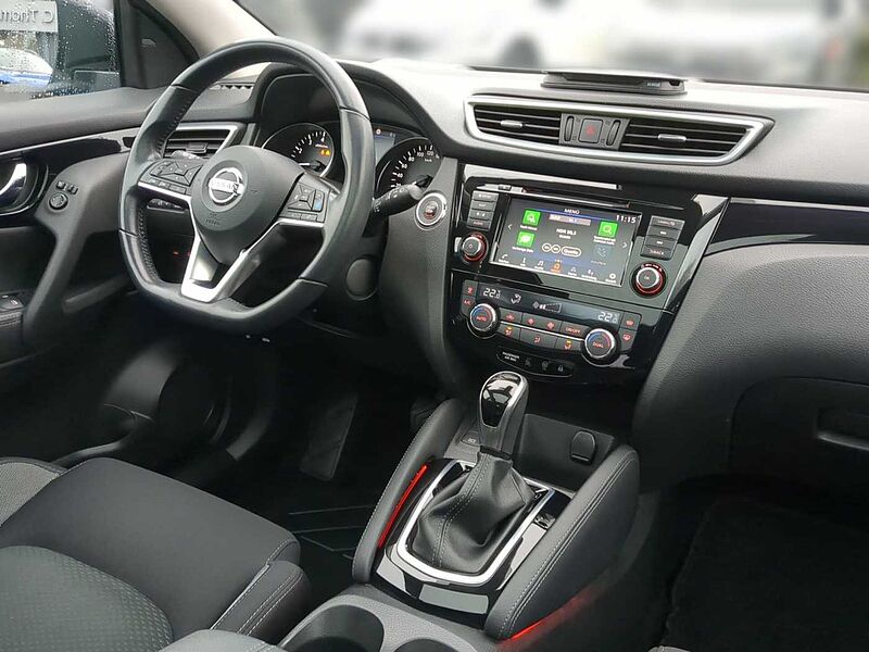 Nissan Qashqai 1.3 DIG-T N-Connecta DSG Navi LED PDC