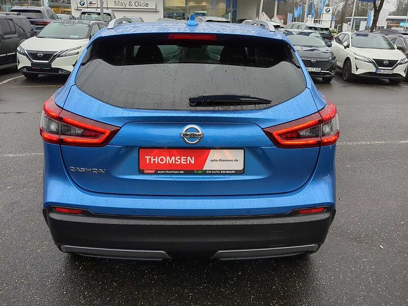 Nissan Qashqai 1.3 DIG-T N-Connecta DSG Navi LED PDC