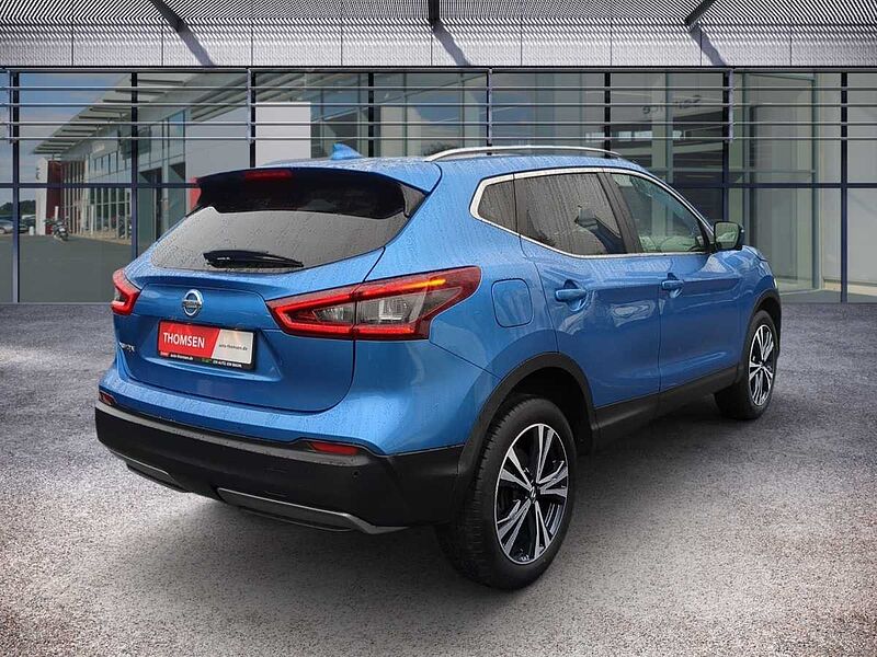 Nissan Qashqai 1.3 DIG-T N-Connecta DSG Navi LED PDC