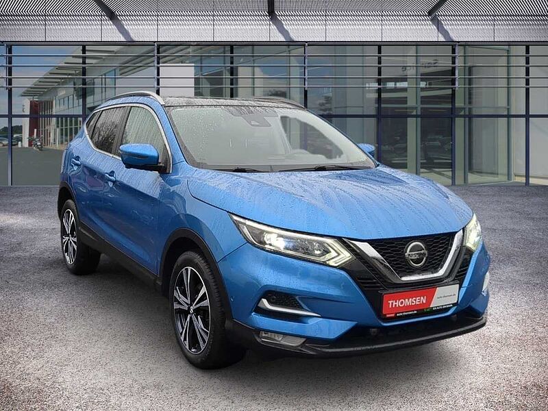 Nissan Qashqai 1.3 DIG-T N-Connecta DSG Navi LED PDC